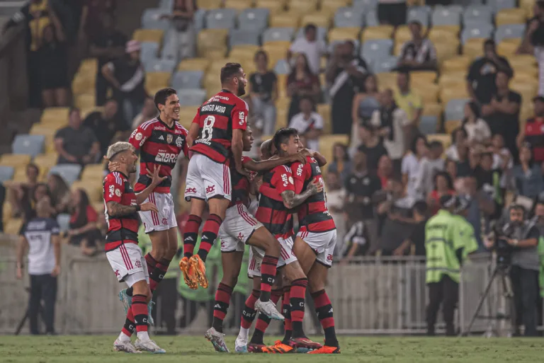 Flamengo vence o Vasco de 1 a 0 e embala segunda vitória seguida com Tite