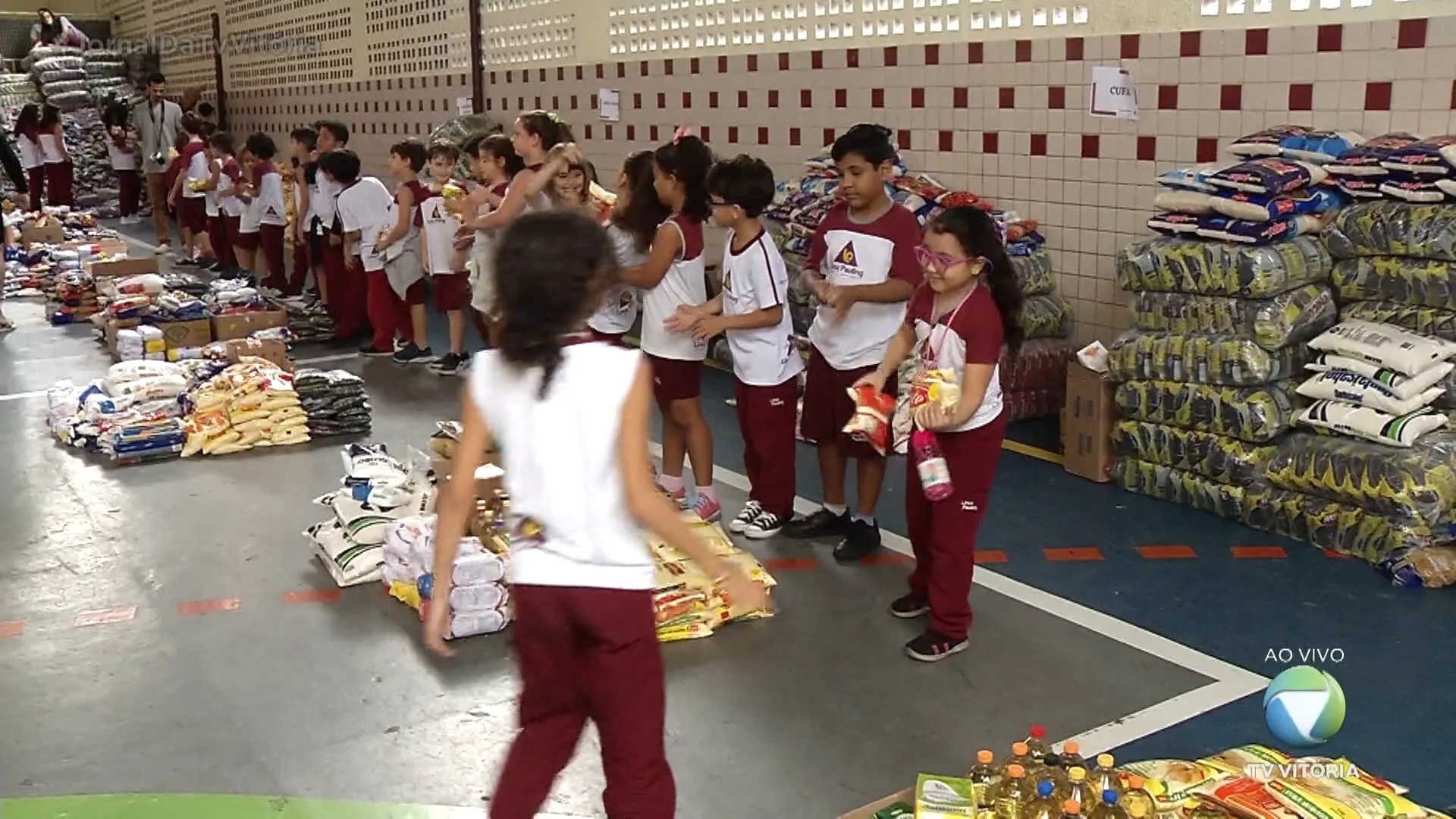 Rede de solidariedade ajuda a matar a fome de milhares de capixabas