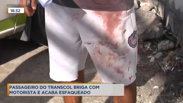 Passageiro do transcol briga com motorista e acaba esfaqueado