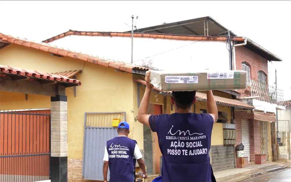 Maranata envia carretas com 60 toneladas de doações para Sul do ES