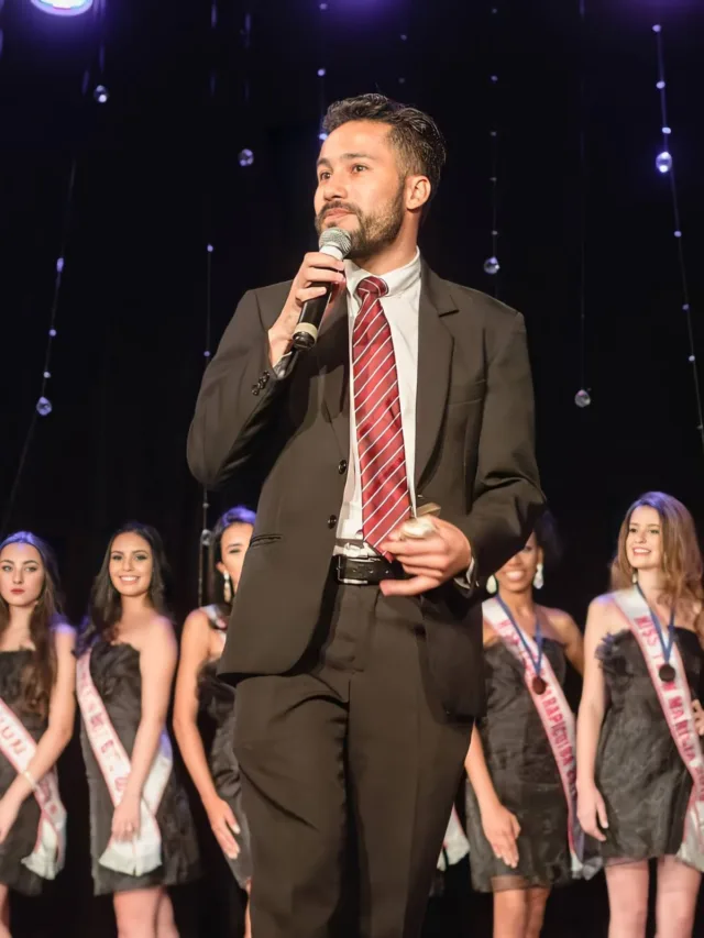 Mundo miss: Paulo Filho dá dicas para "mães" de concursos de beleza