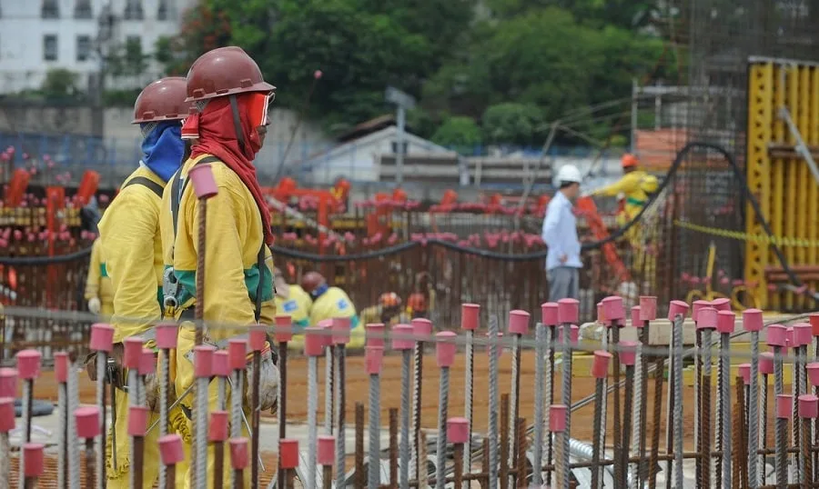 Trabalhadores da construçao civil. Foto: Tânia Rego/Agência Brasil 