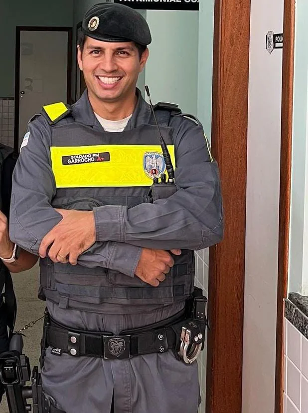 Soldado "tiktoker" do ES punido por fazer vídeos de humor deixa a PM