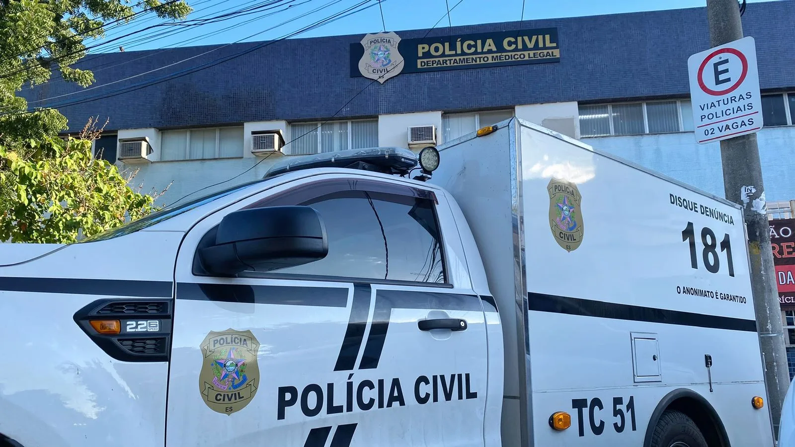 Pedreiro é assassinado a tiros após sair da casa da mãe em Vila Velha