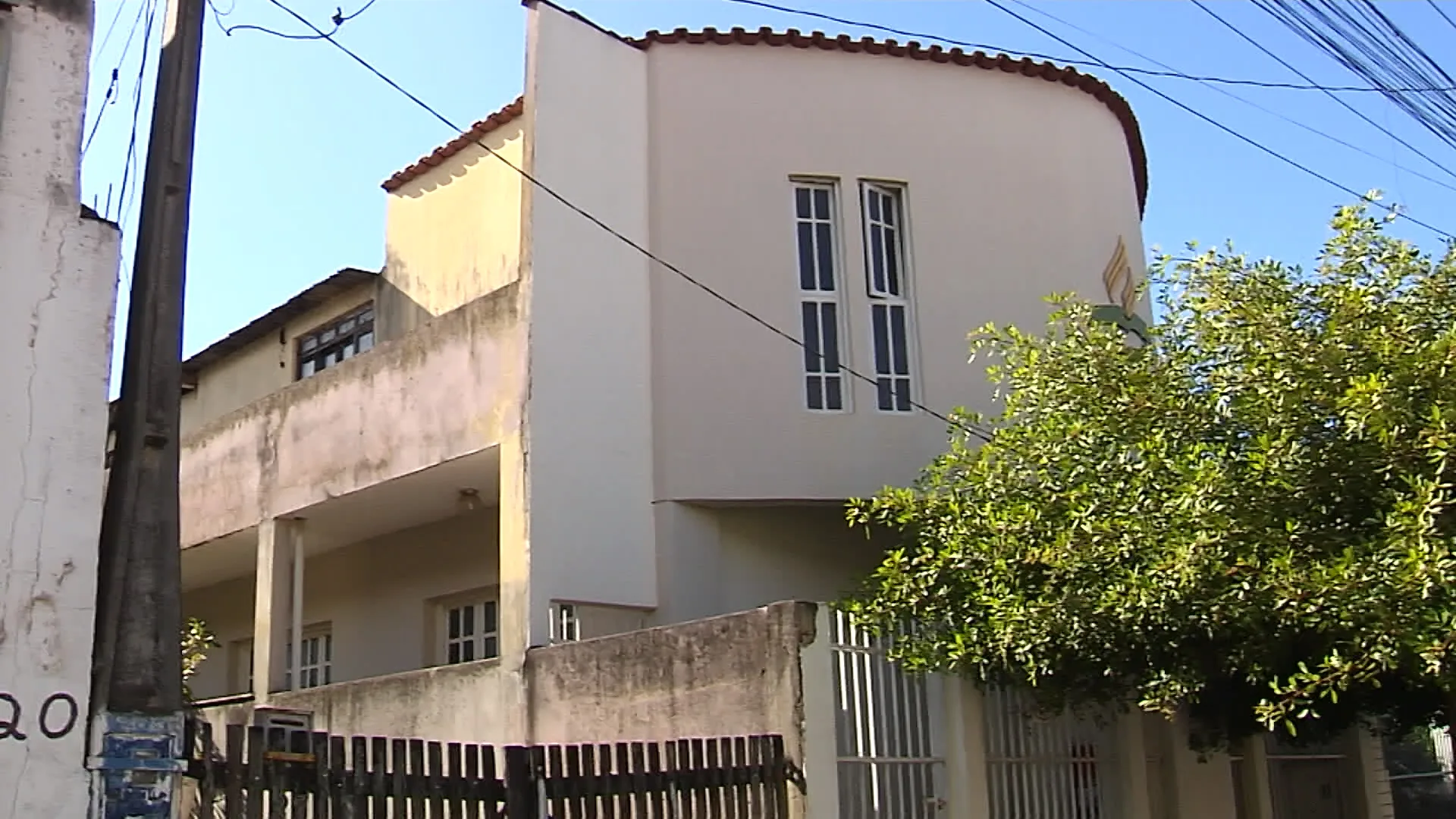 Igreja é invadida e tem fios de cobre furtados em Vila Velha