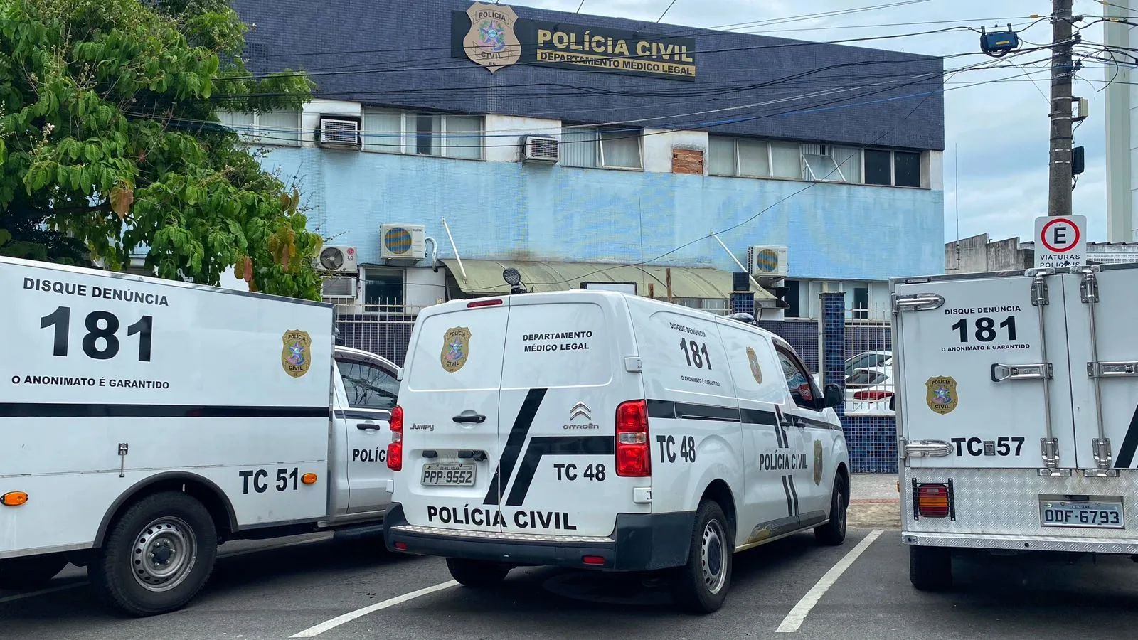 Adolescente é morto em cemitério de Vila Velha após emboscada