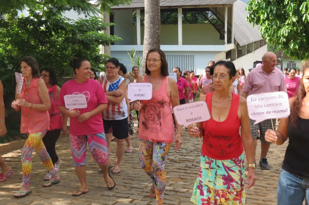 Mais de mil mulheres são atendidas em campanhas do Outubro Rosa no Sul do ES