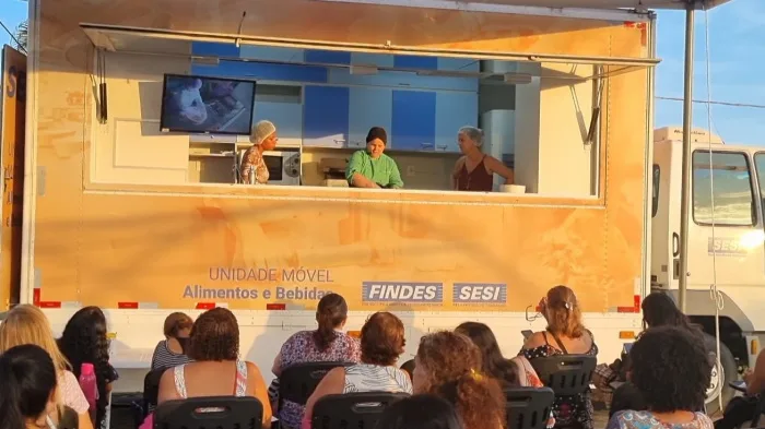 Oficinas da Cozinha Brasil, na Praça do Papa, com a temática de Doces Natalinos