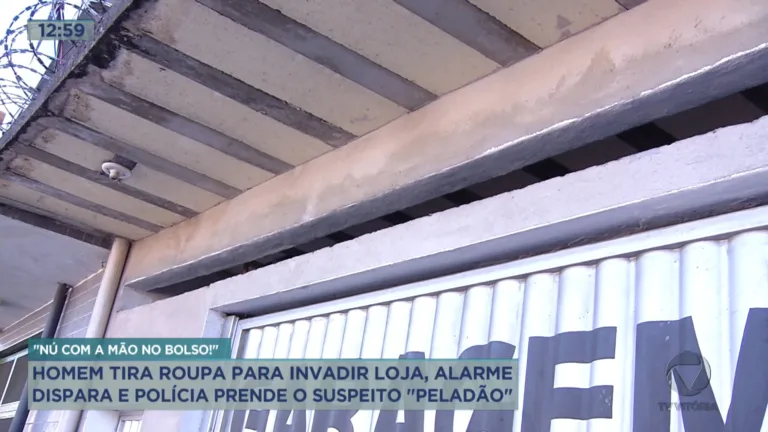 Ladrão invade loja pelado