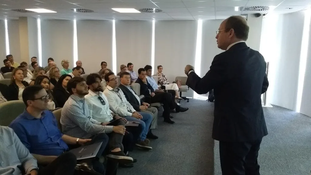 palestra lorenge_mercado imobiliário