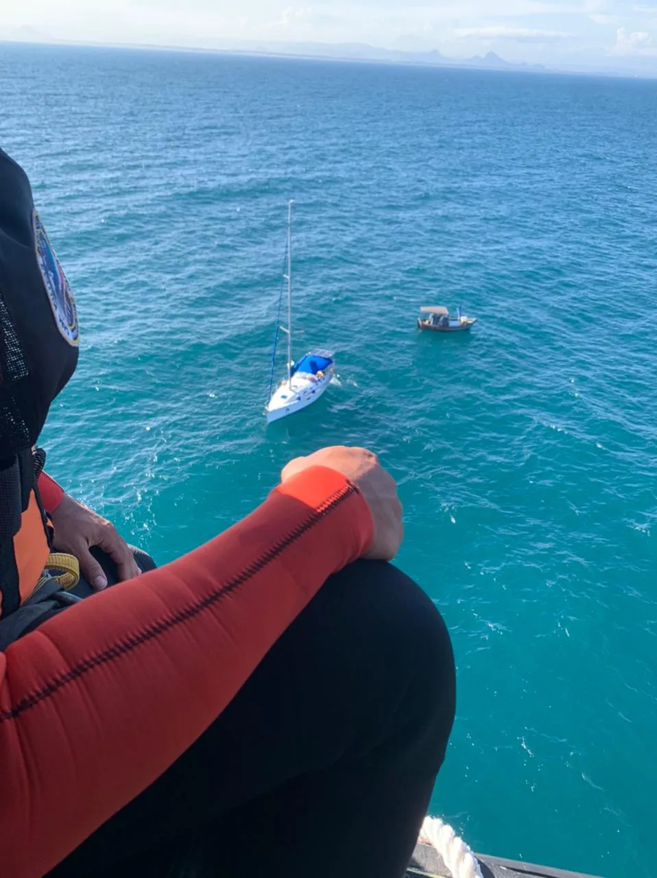 Pescadores são resgatados na região de Ponta da Fruta após dias à deriva