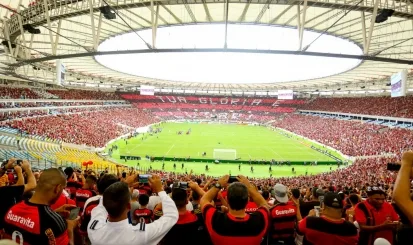 Na reabertura do Maracanã, Flamengo empata com Corinthians e vê título distante