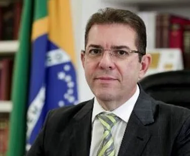 Ministro do STJ vota por liberação do presidente da Andrade Gutierrez da prisão