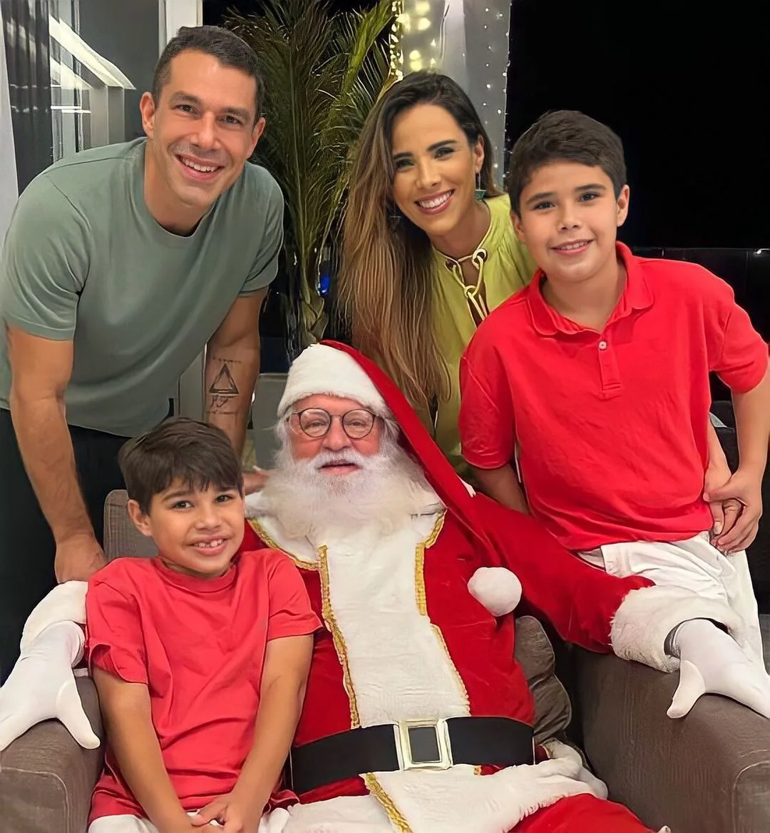 Wanessa Camargo passa Natal com Marcus Buaiz e filhos em Vitória: "Família unida"