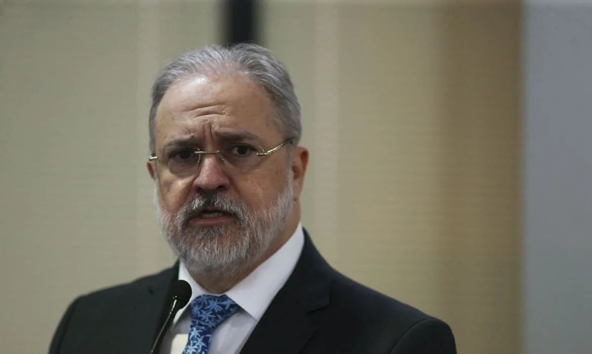 O procurador-geral da República, Augusto Aras,participa de reunião para discutir a produção nacional de fertilizantes e seus impactos econômicos, ambientais e sociais.