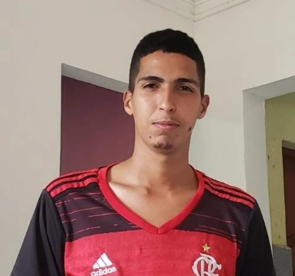 Jovem de 22 anos é morto a tiros na Serra