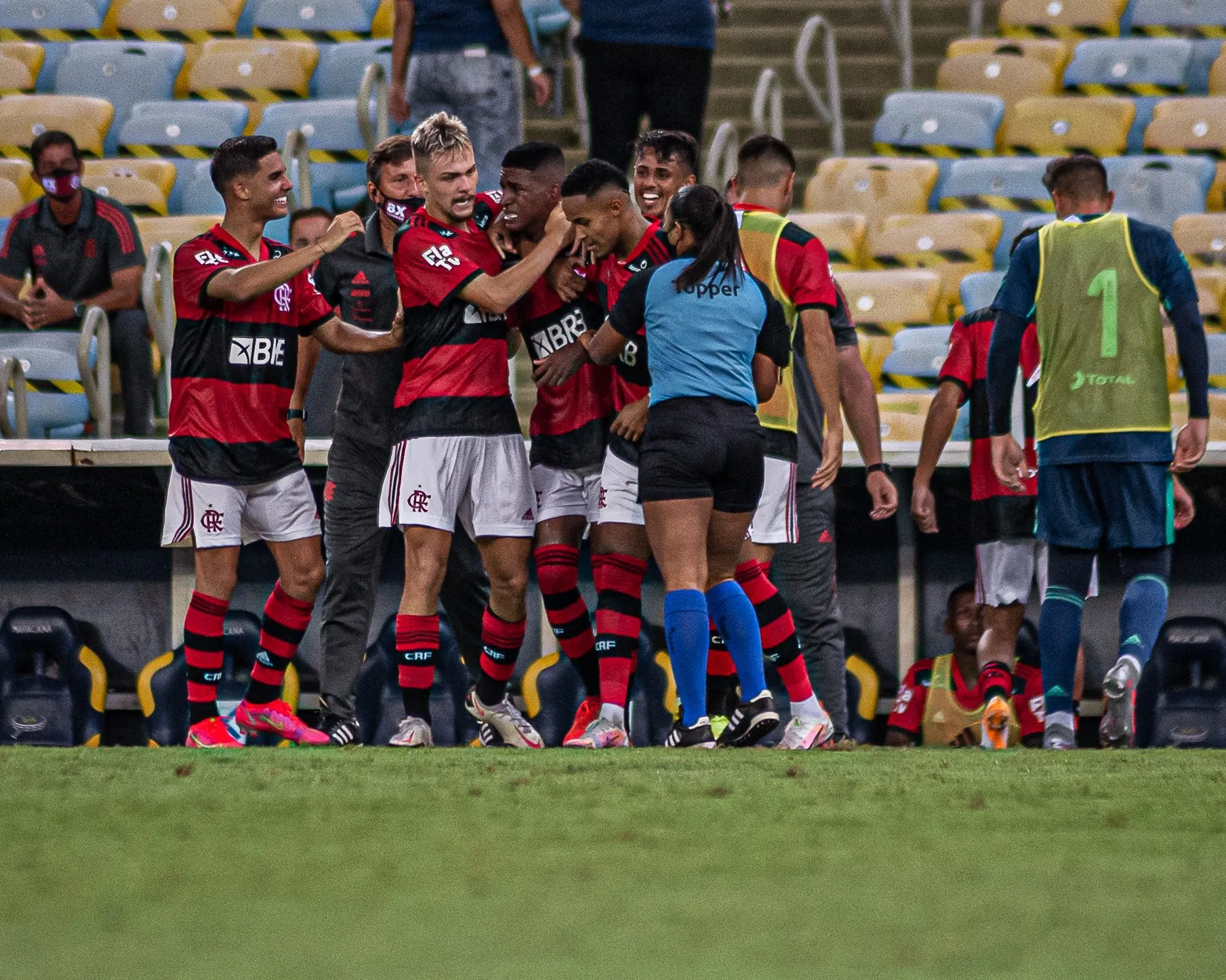 Com domínio rubro-negro, seleção da galera da primeira rodada do Cariocão 2021 é definida