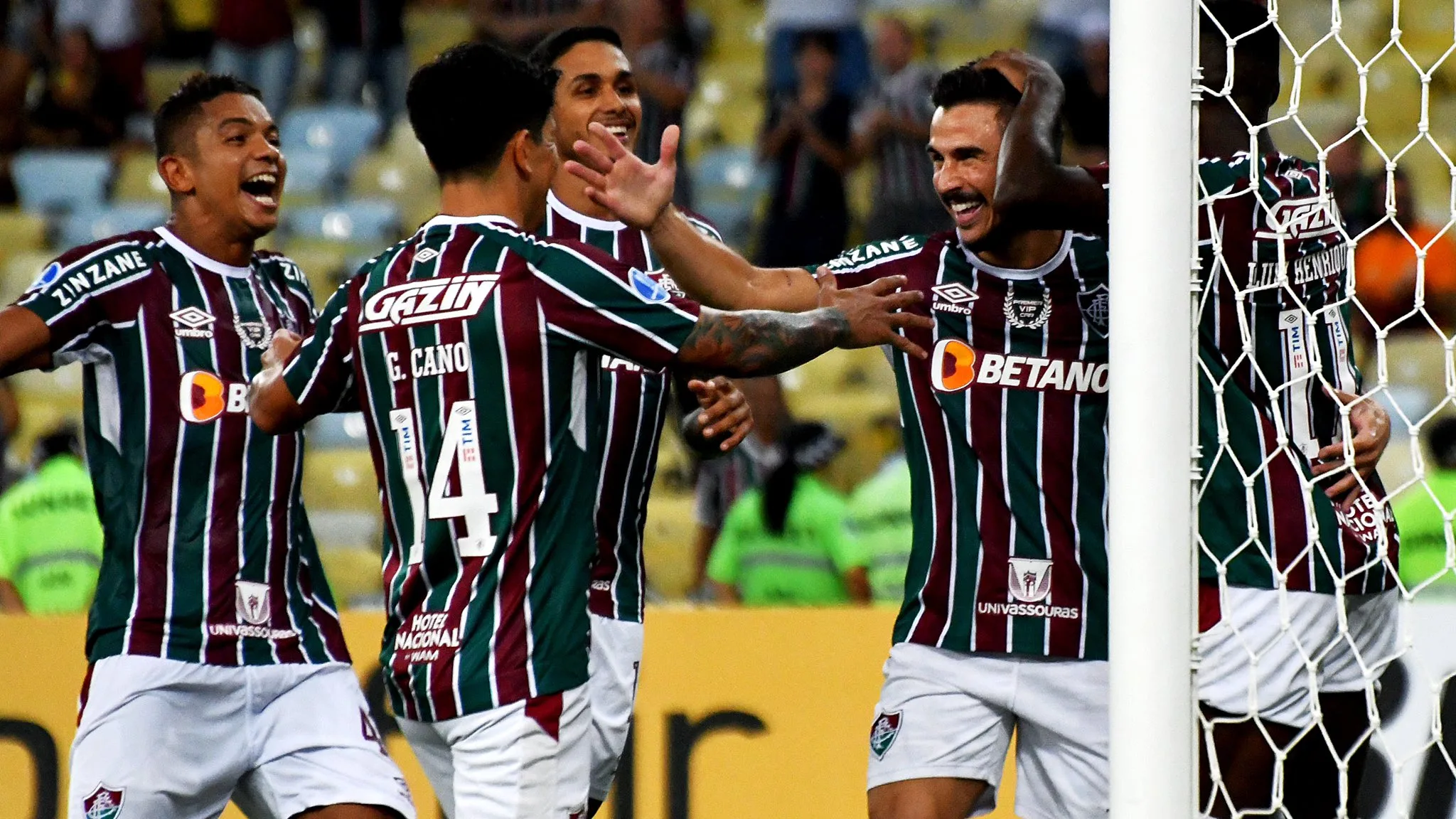 Fluminense, de Fernando Diniz, desafia o Athletico, de Felipão, em Volta Redonda