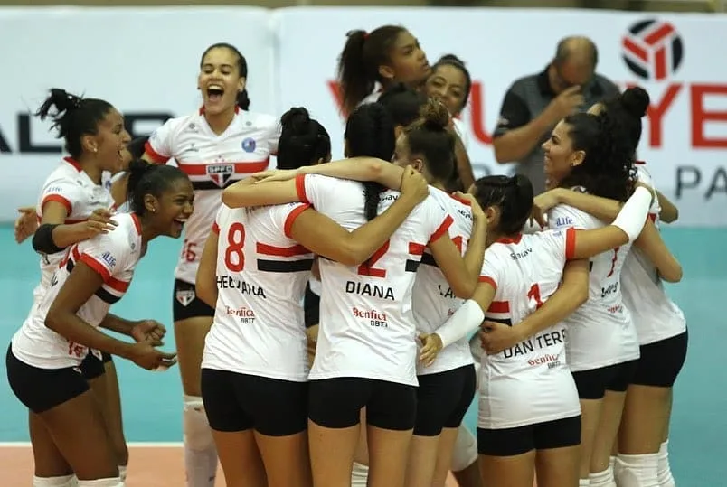 Equilibrada, Superliga Feminina de Vôlei começa com 6 times candidatos ao título