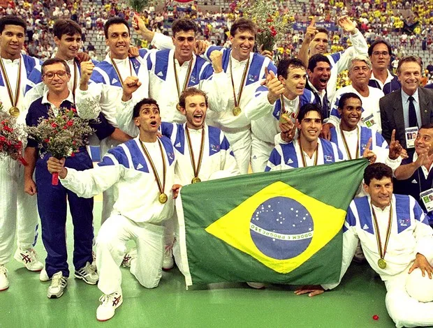 Momento Olímpico: Vôlei do Brasil conquista o primeiro Ouro em um esporte coletivo