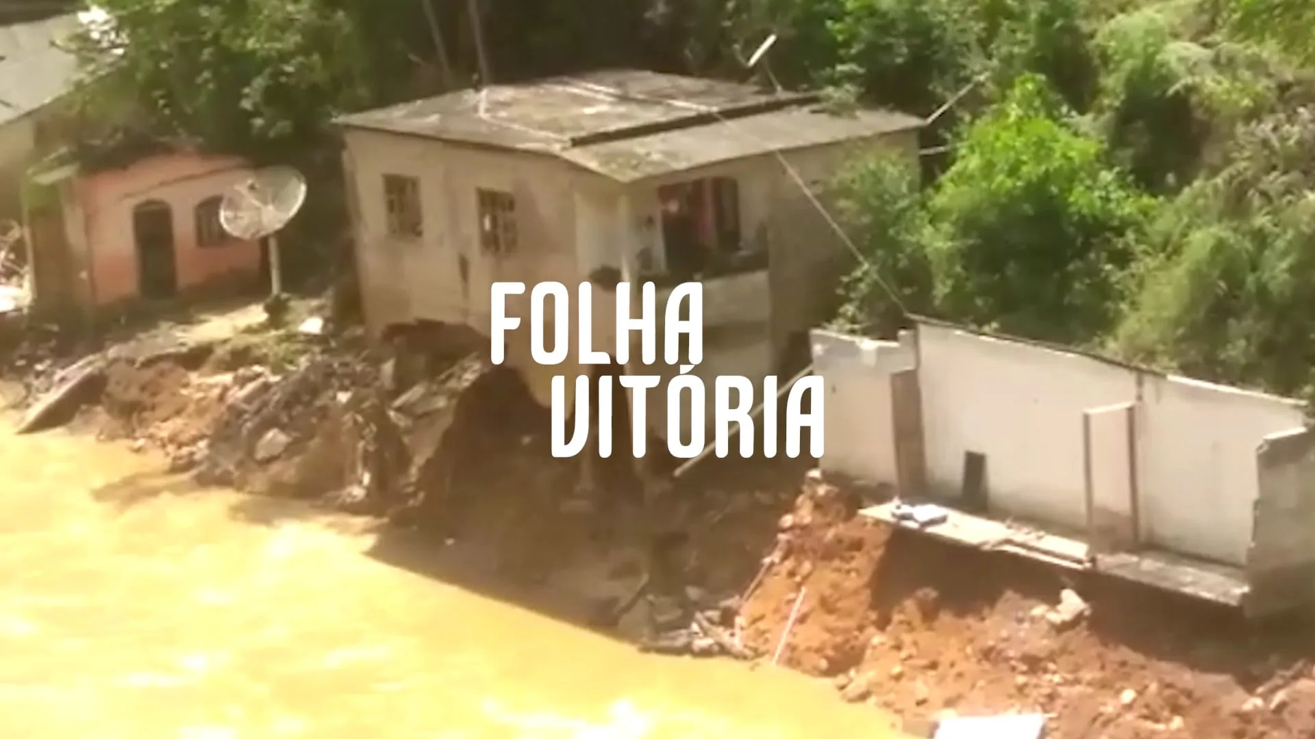 Casa desaba em Vargem Alta após forte chuva