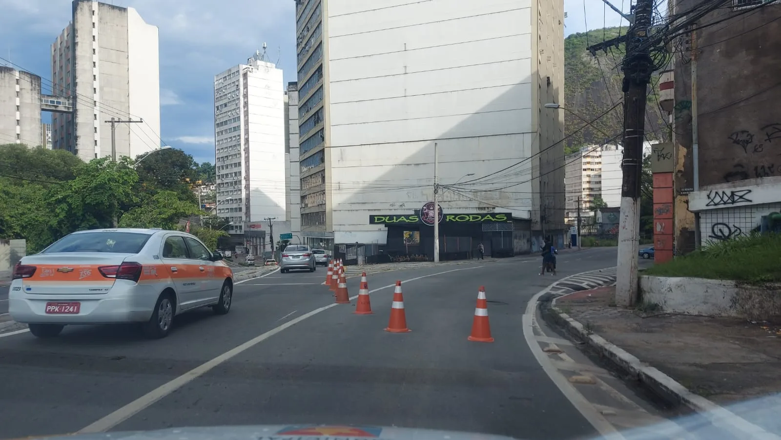 Rua no Centro de Vitória é liberada após interdição na manhã desta segunda; veja outras vias