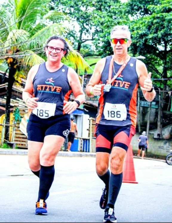 Casal corre junto pela primeira vez em edição da Corrida das Luzes