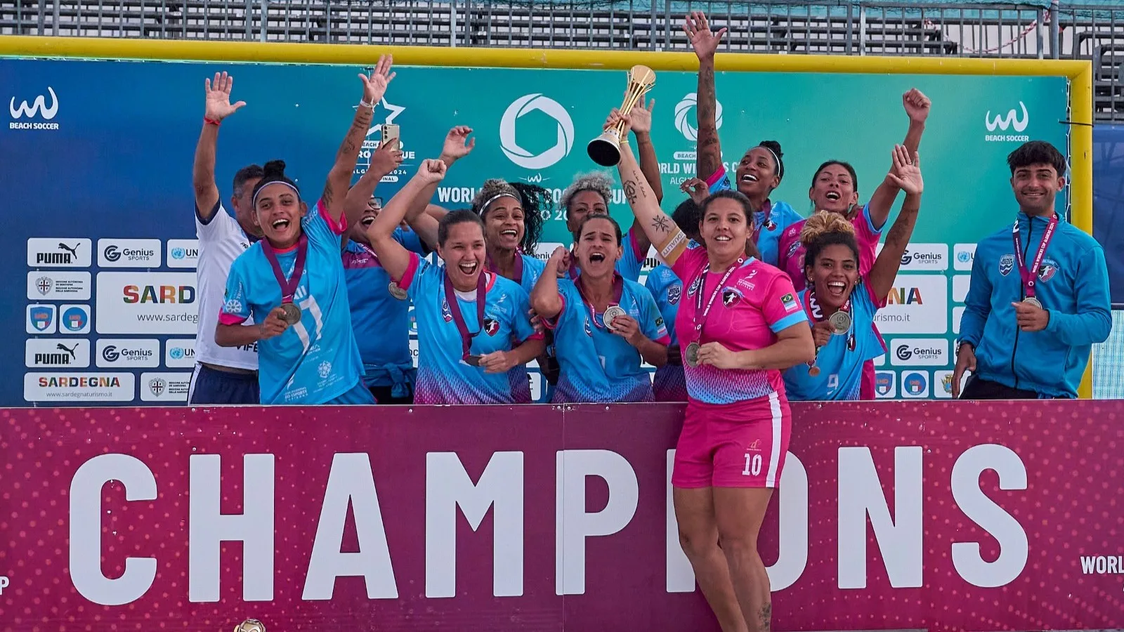 Melhor do mundo! São Pedro Beach Soccer é campeão mundial