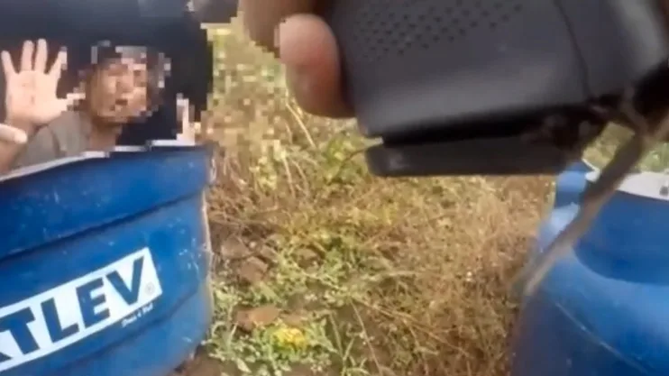 VÍDEO | Suspeito se esconde em caixa d'água para fugir da PM em Colatina