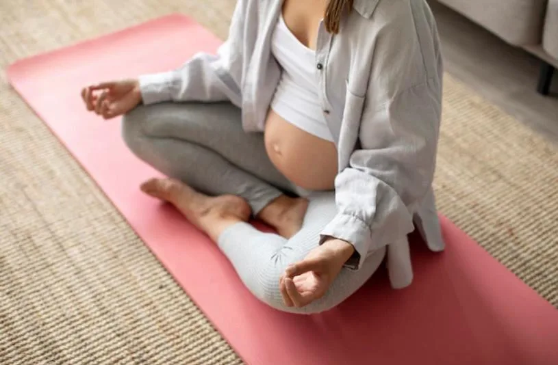 De graça! Unidade de Saúde oferece Yoga para grávidas e puérperas; saiba onde