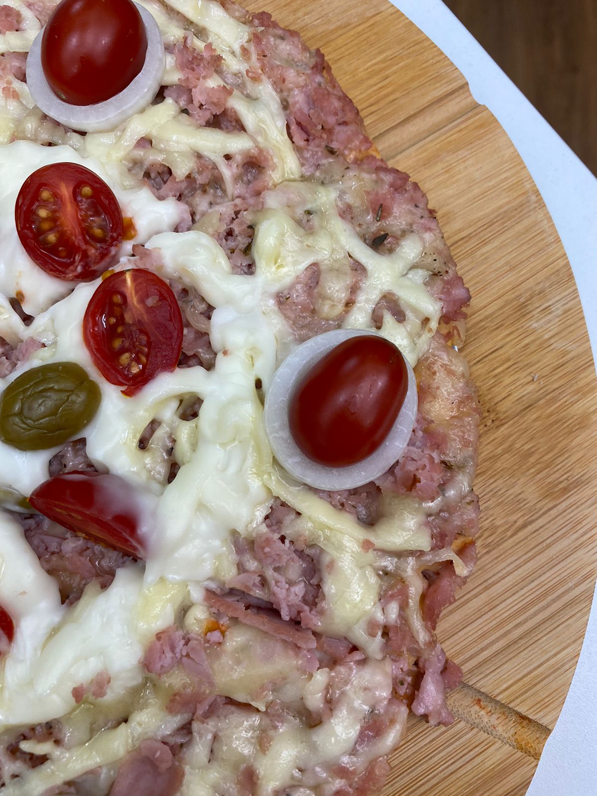 Hoje é Dia da Pizza! Aprenda a preparar uma deliciosa massa caseira