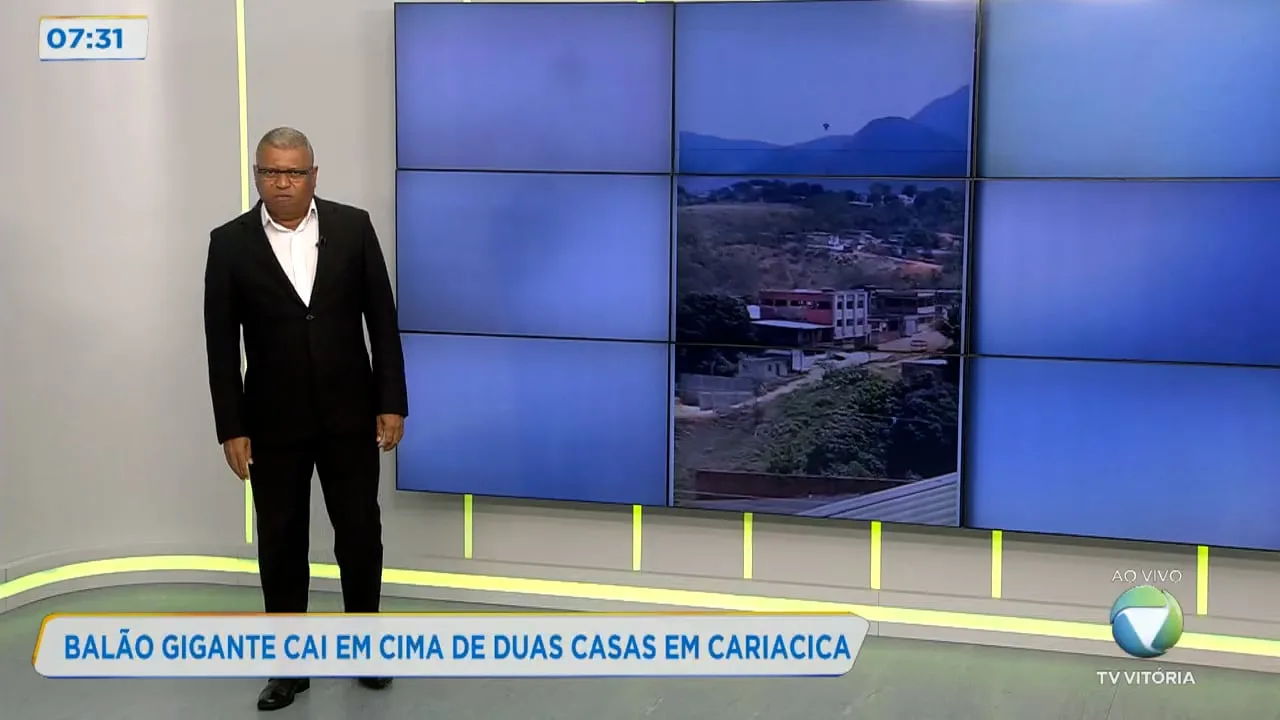 Balão gigante cai em cima de duas casas