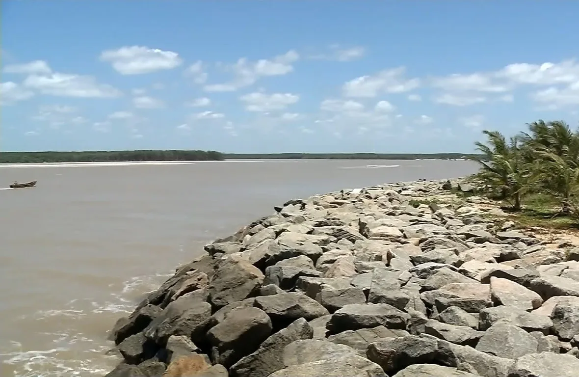 Municípios do litoral capixaba se mobilizam para conter possíveis manchas de óleo