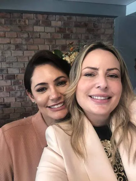 Michelle Bolsonaro comenta post de Glória Perez após foto com mulher de Guilherme de Pádua