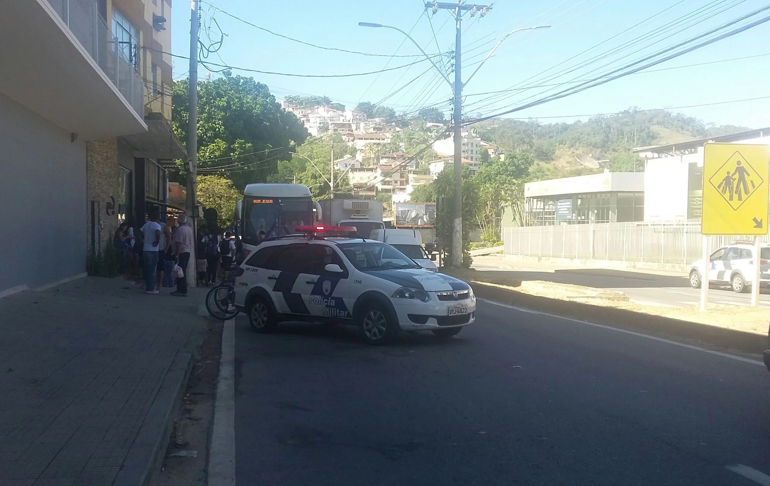 Passageiros são retirados de ônibus em Cachoeiro após suspeitas de homem armado