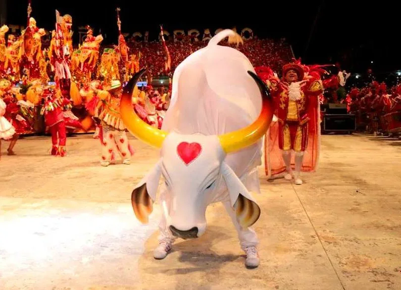 O Amazonas está vermelho! Boi-Bumbá Garantido vence Festival Folclórico de Parintins 2016