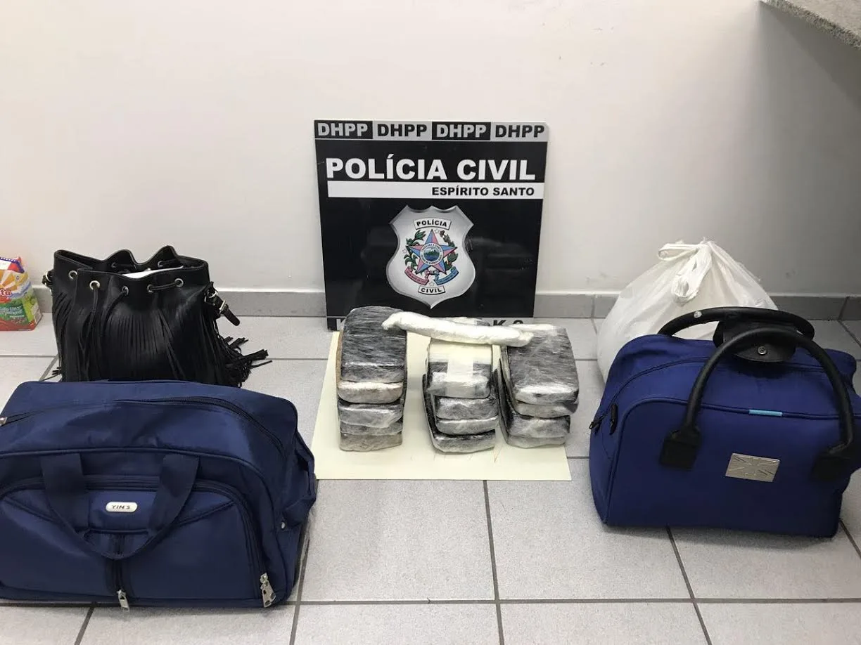 Mulher é presa transportando 13 kg de crack de São Paulo para o Espírito Santo