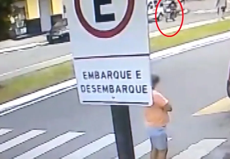 VÍDEO | Mulheres são rendidas durante assalto na Serra