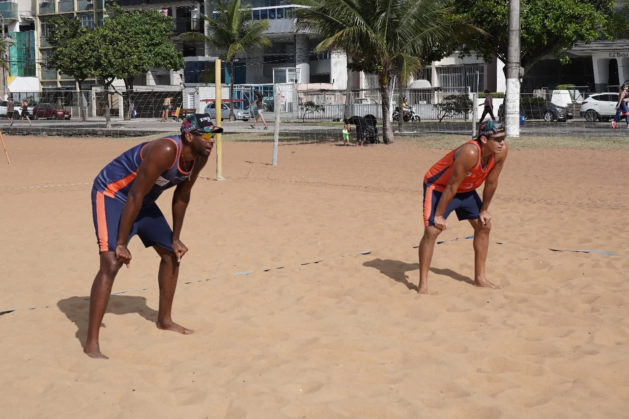 Duplas do ES buscam pontos importantes na corrida olímpica no vôlei de praia