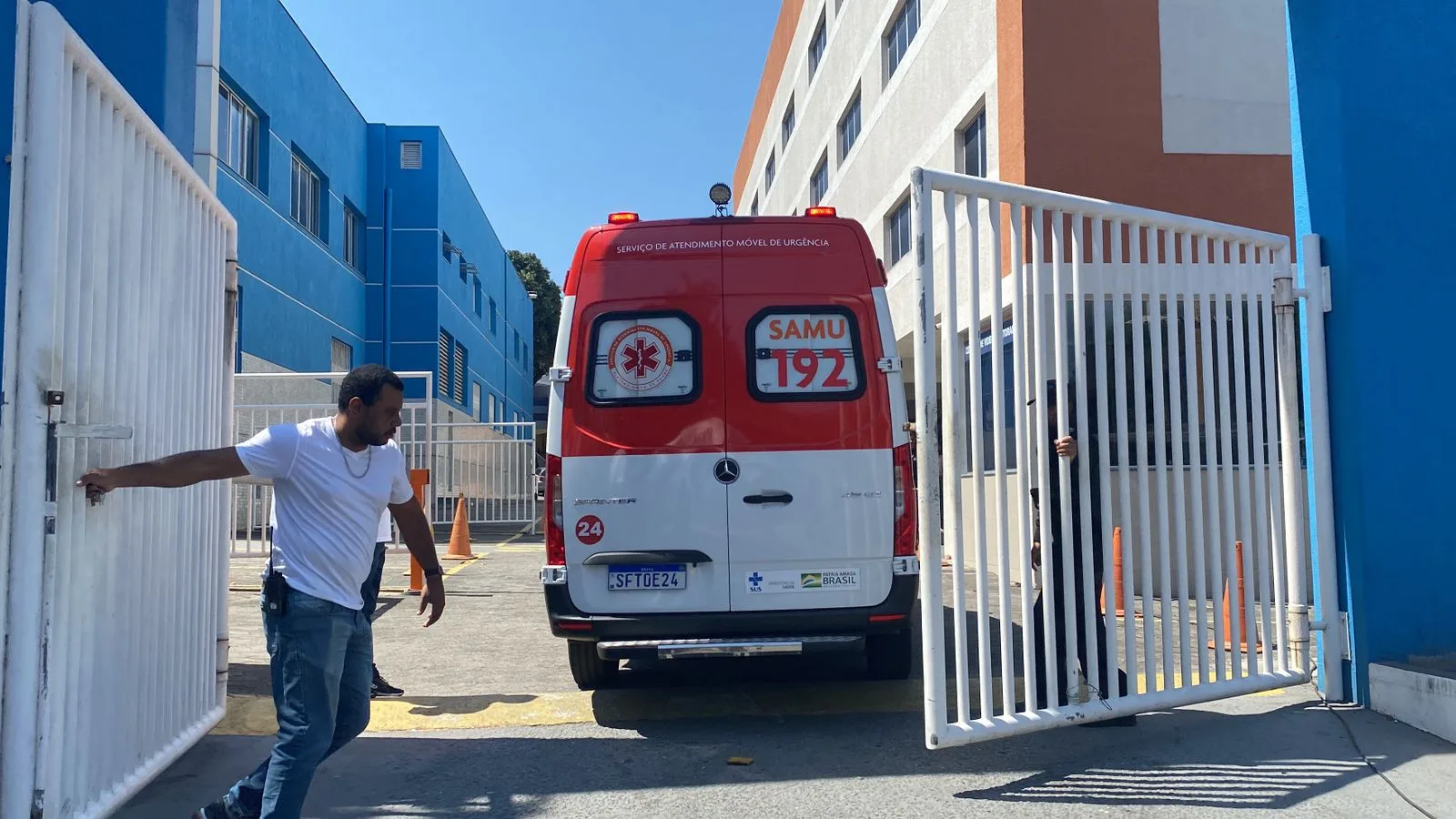 Enem: jovem esquece RG, passa mal e deixa local de prova em ambulância do Samu