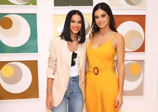 Bruna Marquezine se encontra com Vera Viel e apresentadora cita semelhança: Filha