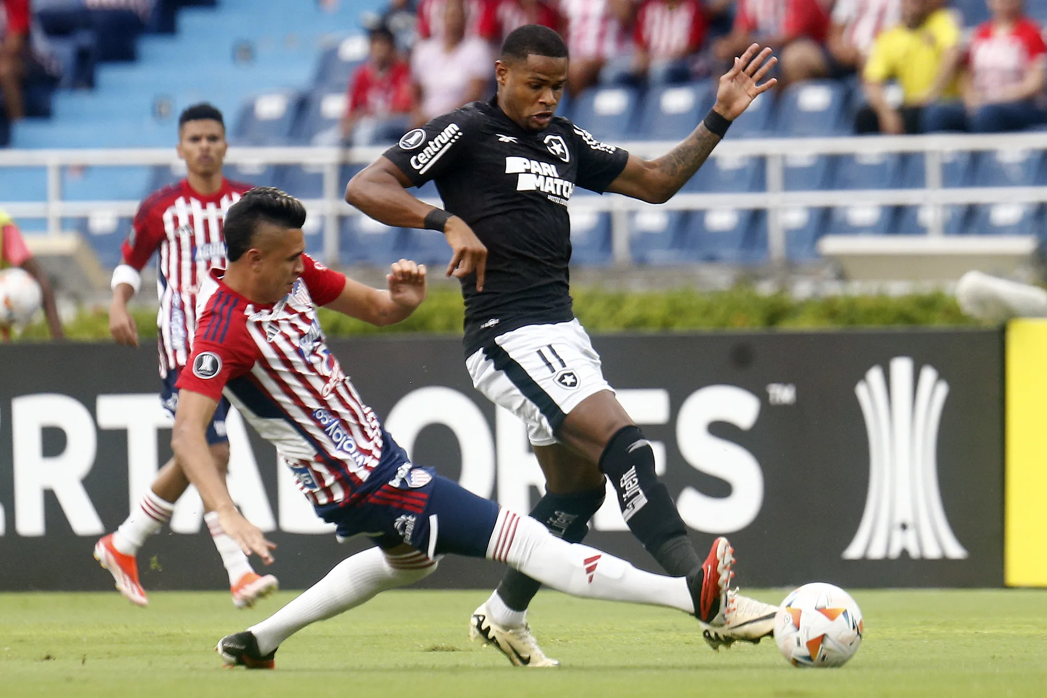 Botafogo empata com Junior e termina em segundo no Grupo D da Libertadores