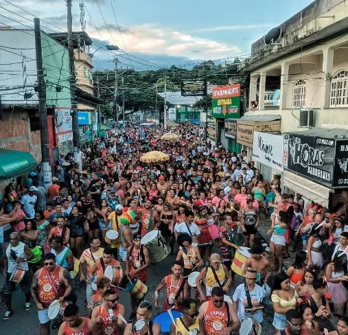 Existe limite para a cantada no Carnaval? Juristas explicam o que pode configurar crime