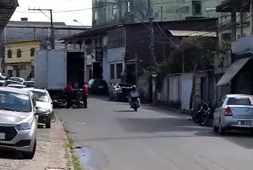 Homem é amarrado e tem moto levada por criminosos durante sequestro na Serra