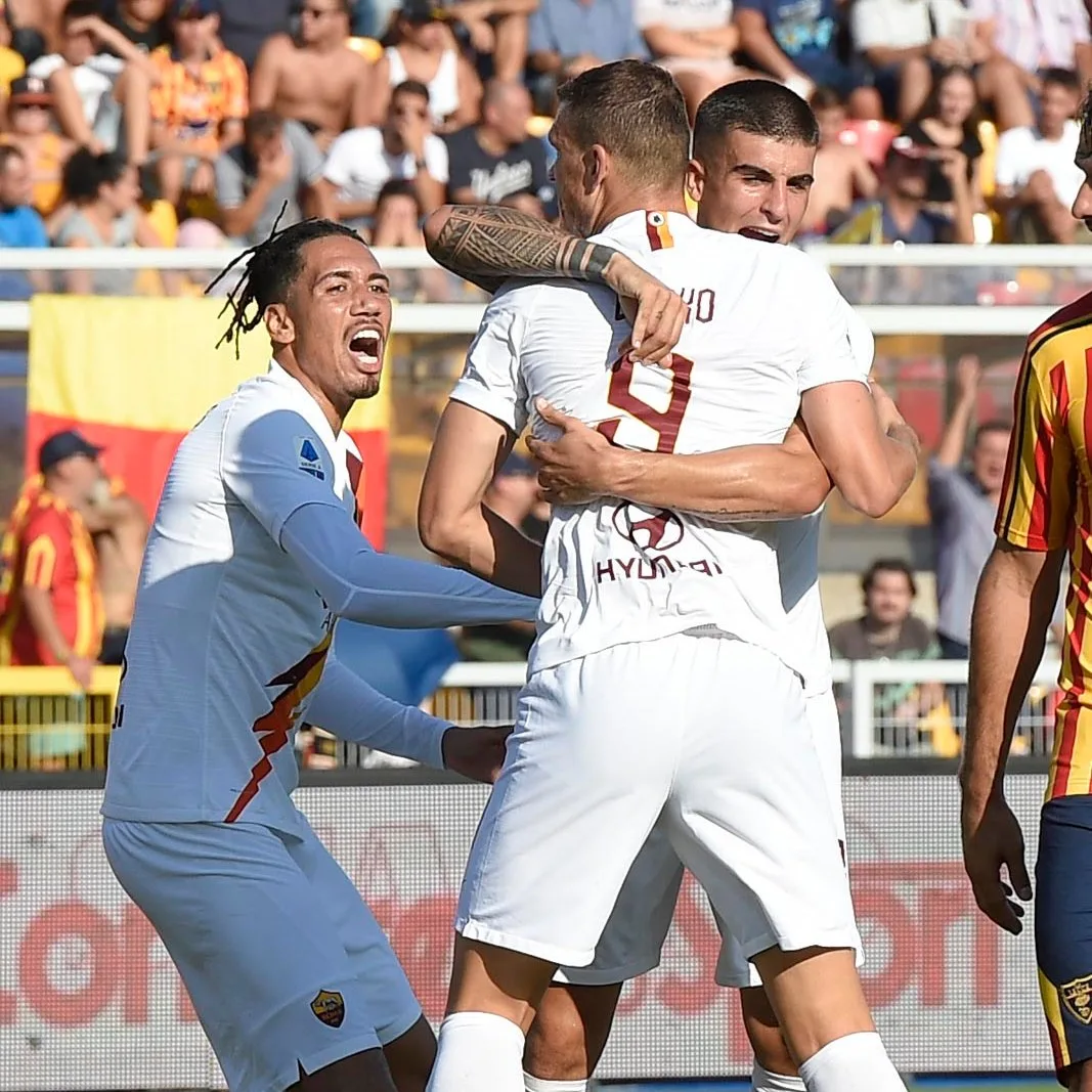 Roma e Lazio vencem e se mantêm próximos dos líderes do Campeonato Italiano