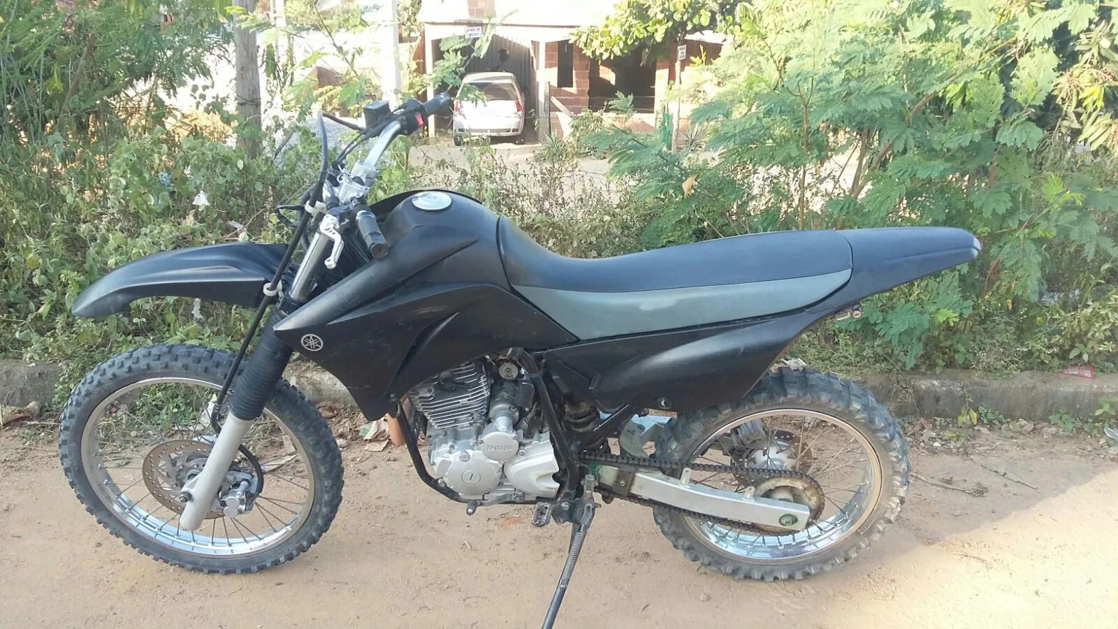 Adolescente é apreendido com moto roubada durante operação em Cachoeiro