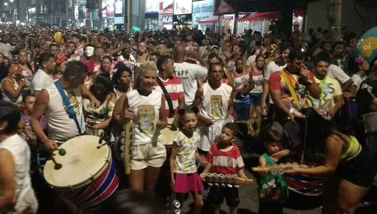 Novo decreto proíbe desfiles de Carnaval e entrada de ônibus de turismo em Guarapari