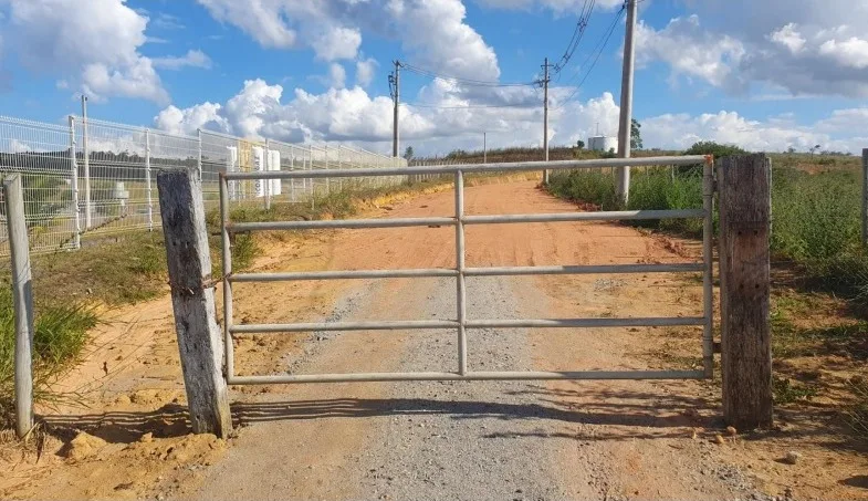 Bandes leiloa casas, galpões e propriedades rurais nesta terça