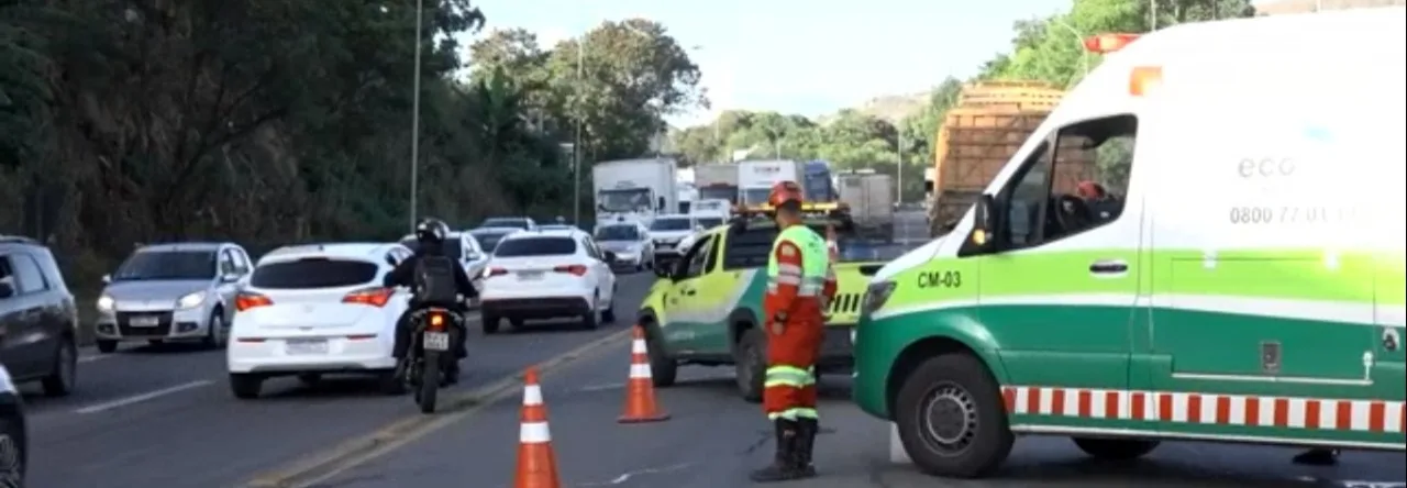 Acidente com morte na BR-101: "Corri para tentar socorrer, mas não tinha mais jeito", diz caminhoneiro