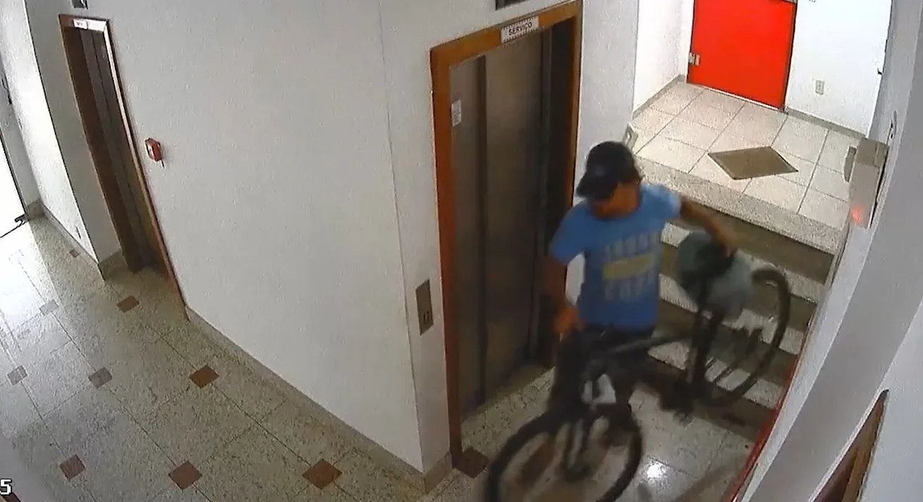 VÍDEO| Homem que furtou bicicleta de R$ 2 mil em Jardim Camburi é identificado pela polícia